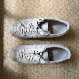 Nike Shoes - light gray nike cortez Nike Shoes - light gray nike cortez